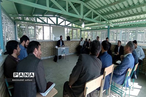 گردهمایی معاونان پرورشی و فرماندهان حوزه‌های بسیج دانش‌آموزی آذربایجان شرقی