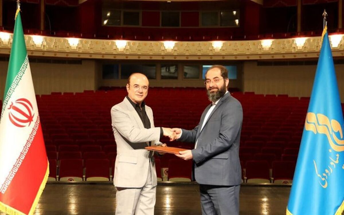 منوچهر صهبائی رهبر ارکستر سمفونیک تهران شد