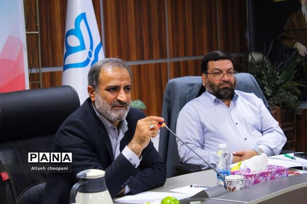 نشست صمیمی معاونت پرورشی و فرهنگی شهر تهران