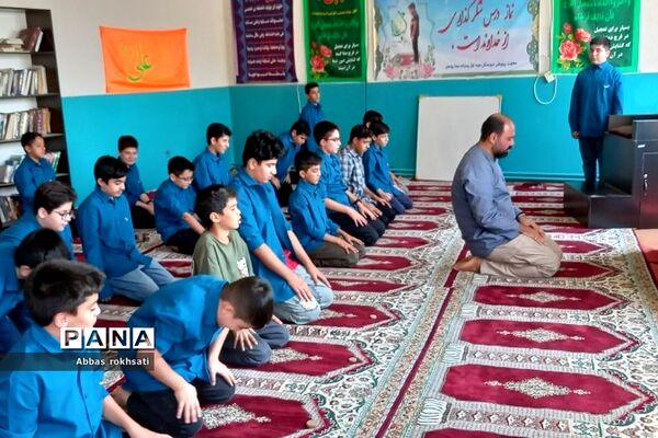 نماز جماعت و نشست‌های بصیرتی هفته وحدت  مدارس رودهن