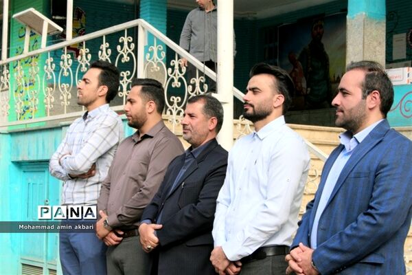 آیین نواختن زنگ تحرک مدارس در ناحیه یک ری‌