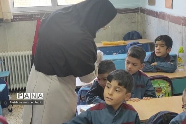 آموزش بهداشت فردی در دبستان ایمان رودهن