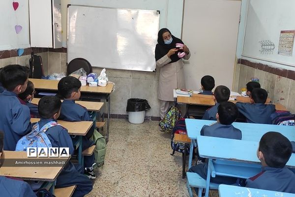 آموزش بهداشت فردی در دبستان ایمان رودهن
