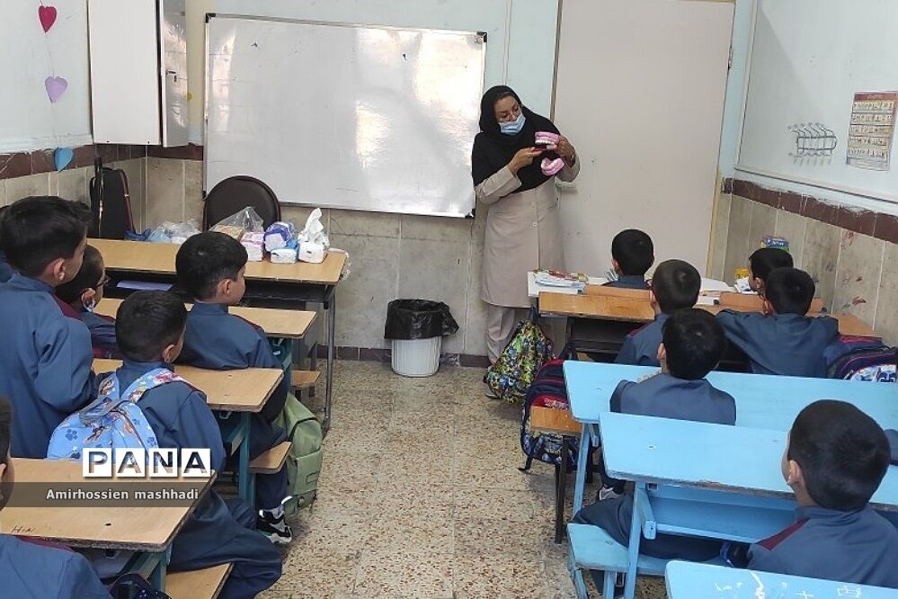 آموزش بهداشت فردی در دبستان ایمان رودهن