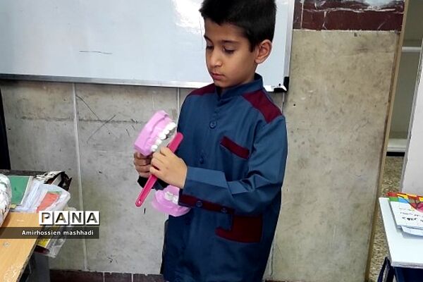 آموزش بهداشت فردی در دبستان ایمان رودهن