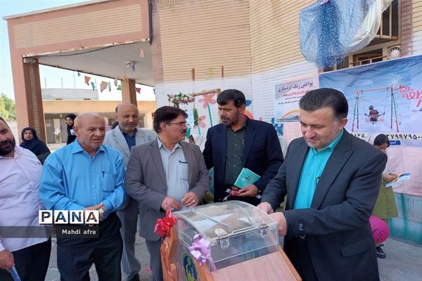 نواختن زنگ جشن عاطفه‌ها در مدارس بهبهان