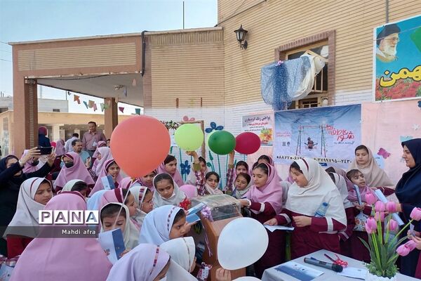 نواختن زنگ جشن عاطفه‌ها در مدارس بهبهان