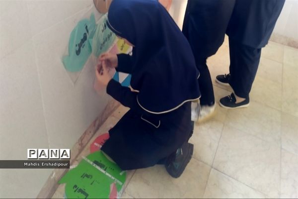 برگزاری جشن میلاد پیامبر (ص) و امام جعفر صادق (ع)  در دبیرستان دخترانه شاهد کوثر رباط‌کریم