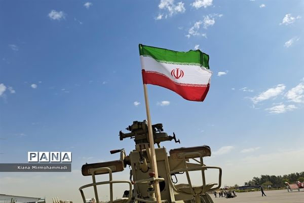 نمایشگاه دستاوردها و راهیان پیشرفت نیروی هوافضای سپاه در مشهد