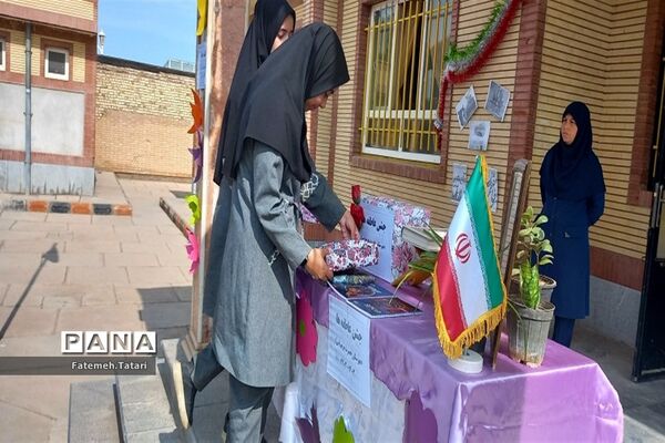 جشن عاطفه‌ها در مدارس شهرستان بام و صفی آباد