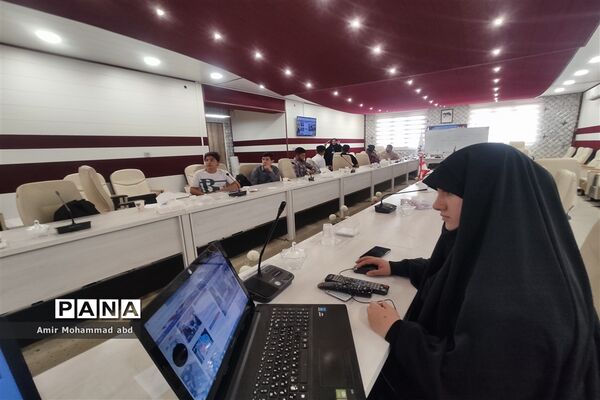 کارگاه آموزشی طرح هر مدرسه یک خبرنگار ویژه دانش‌آموزان پسر کهریزک
