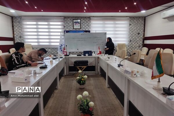 کارگاه آموزشی طرح هر مدرسه یک خبرنگار ویژه دانش‌آموزان پسر کهریزک