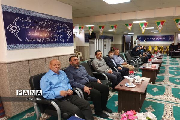 نشست جهاد تبیین مدیران مدارس غیر دولتی با امام جمعه بهبهان