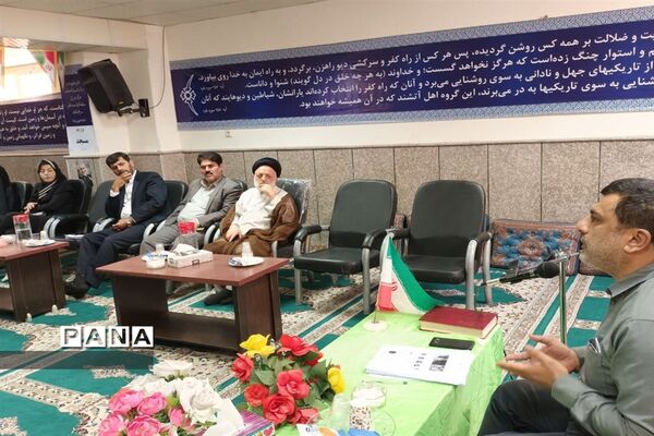 نشست جهاد تبیین مدیران مدارس غیر دولتی با امام جمعه بهبهان