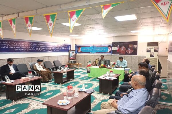 نشست جهاد تبیین مدیران مدارس غیر دولتی با امام جمعه بهبهان