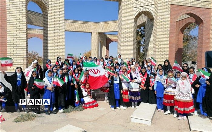 بازخوانی سرود یک صدا ایران در شهرستان فاروج