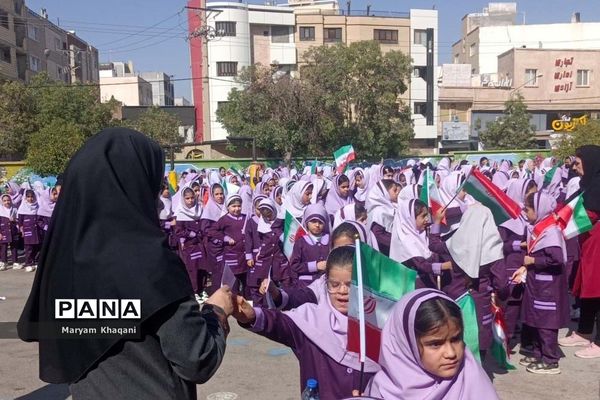 جشن عاطفه‌ها در دبستان پوشینه بافت ایران ناحیه ۳ شیراز