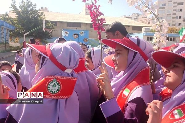 جشن عاطفه‌ها در دبستان پوشینه بافت ایران ناحیه ۳ شیراز