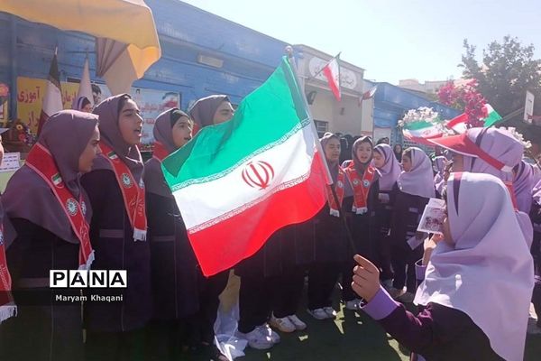 جشن عاطفه‌ها در دبستان پوشینه بافت ایران ناحیه ۳ شیراز