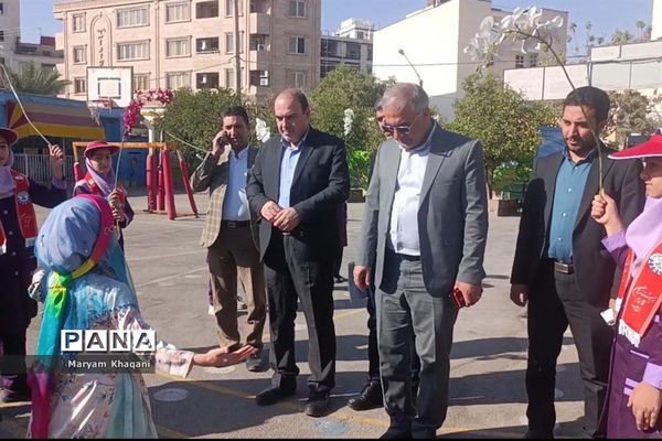 جشن عاطفه‌ها در دبستان پوشینه بافت ایران ناحیه ۳ شیراز