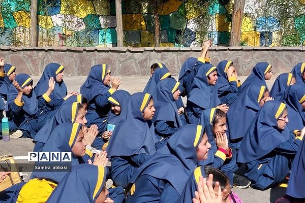 جشن میلاد پیامبر (ص)و امام صادق(ع) در دبستان شهید سجادیان رودهن