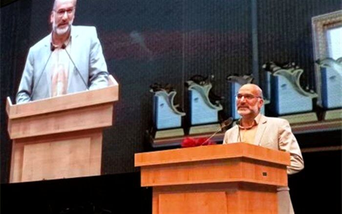 مراسم تجلیل از یکصد دانش‌آموز برتر بیرجندی برگزار شد