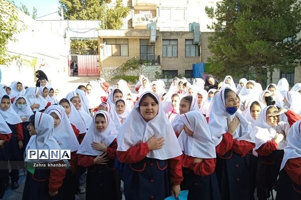 جشن هفته وحدت در دبستان دخترانه سما ۲ رودهن