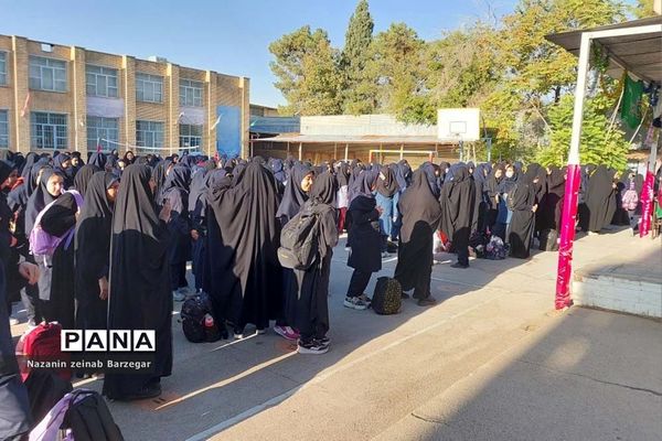 جشن هفته وحدت در دبیرستان دخترانه شاهد فیض ناحیه ۳ شیراز