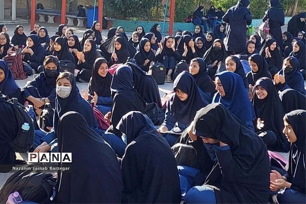 جشن هفته وحدت در دبیرستان دخترانه شاهد فیض ناحیه ۳ شیراز