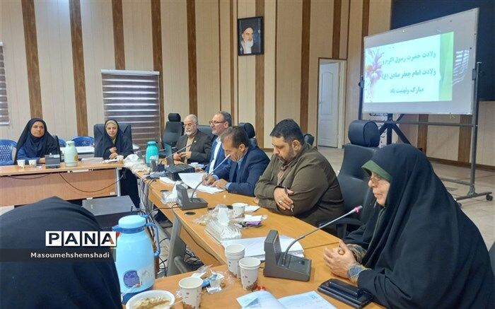 نقش آموزش و پرورش در تبیین حوزه سلامت و تندرستی برای دانش‌آموزان و خانواده‌ها ضروری است