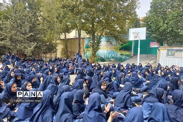 جشن هفته وحدت در مدارس دخترانه رودهن