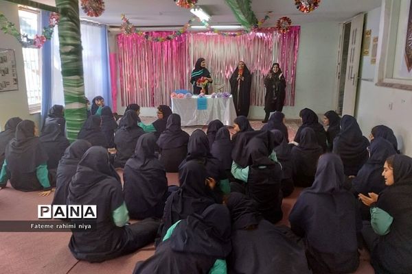 جشن هفته وحدت در مدارس دخترانه رودهن