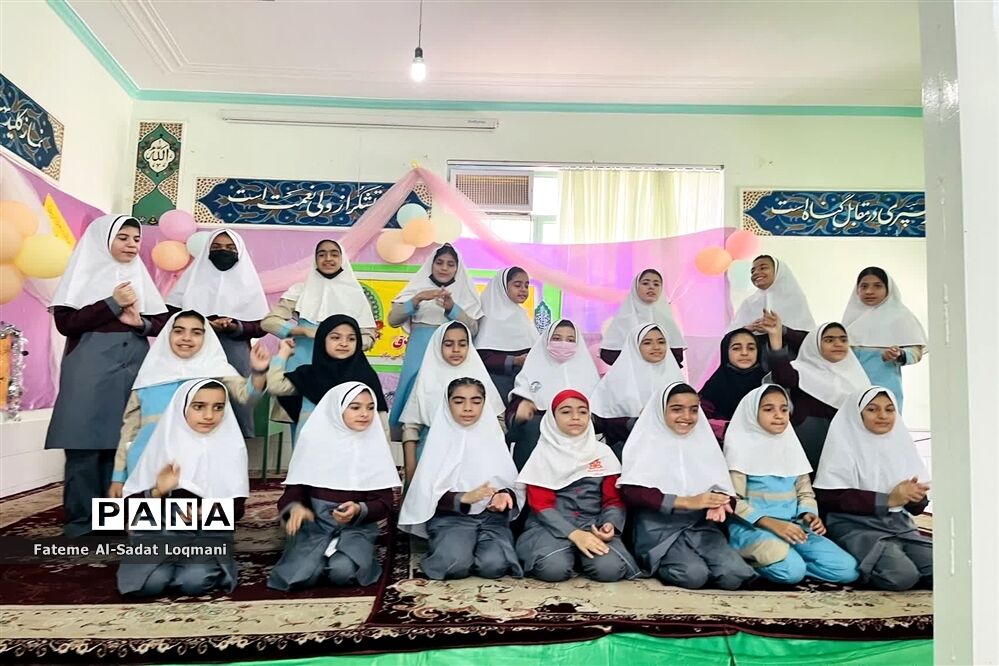 جشن میلاد حضرت رسول(ص) و امام صادق(ع) دبستان دخترانه سیدالشهدا(ع)