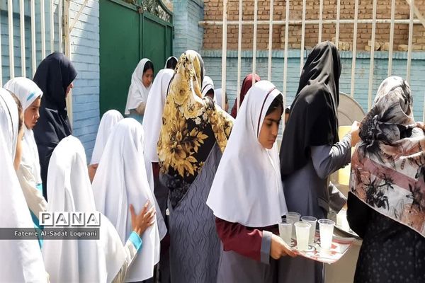 جشن میلاد حضرت رسول(ص) و امام صادق(ع) دبستان دخترانه سیدالشهدا(ع)