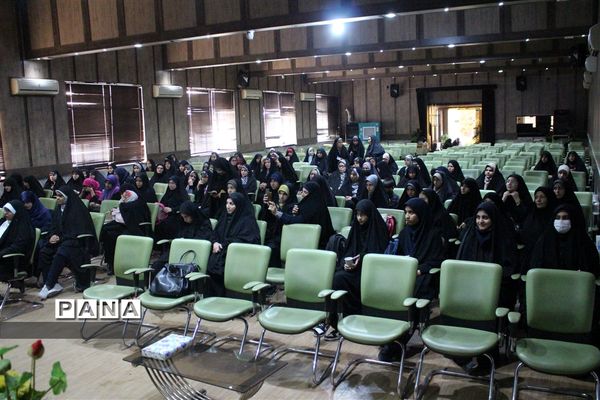 جشن میلاد پیامبر اکرم (ص) و امام جعفر صادق (ع) در سالن اجتماعات شهید چمران ناحیه ۵ مشهد