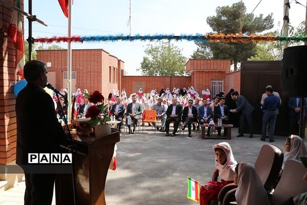 آیین افتتاح مدرسه خیری مرتضی محمد گیاهی در ناحیه دو شهرری
