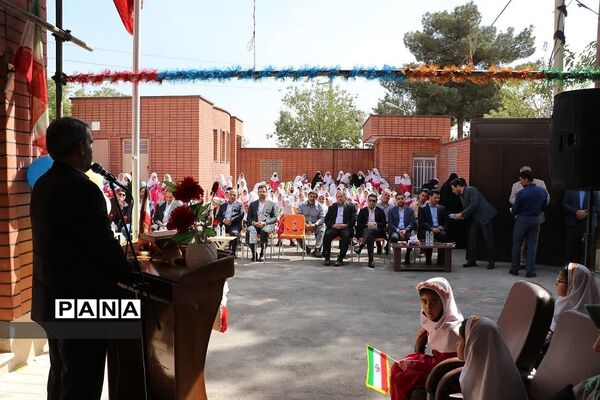 آیین افتتاح مدرسه خیری مرتضی محمد گیاهی در ناحیه دو شهرری