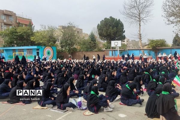 مراسم جشن میلاد حضرت محمد مصطفی (ص) و امام جعفر صادق (ع) در مدرسه بعثت۲