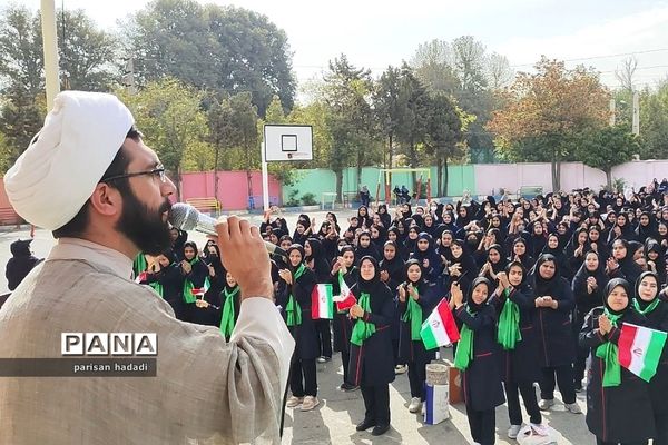 مراسم جشن میلاد حضرت محمد مصطفی (ص) و امام جعفر صادق (ع) در مدرسه بعثت۲