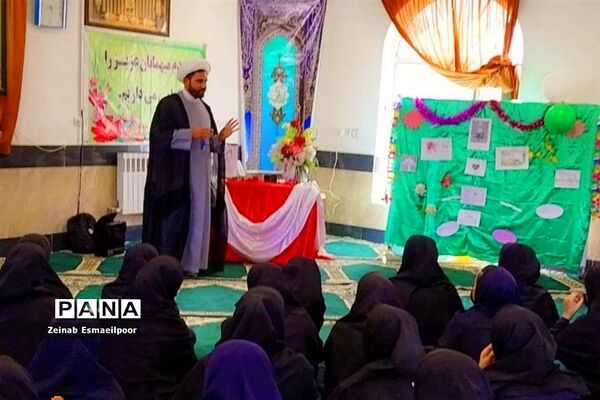 جشن ولادت پیامبر اکرم(ص) و امام جعفر صادق (ع) در دبیرستان حضرت مریم شهرستان کاشمر