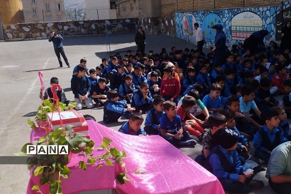 جشن میلاد پیامبر در مدارس رودهن