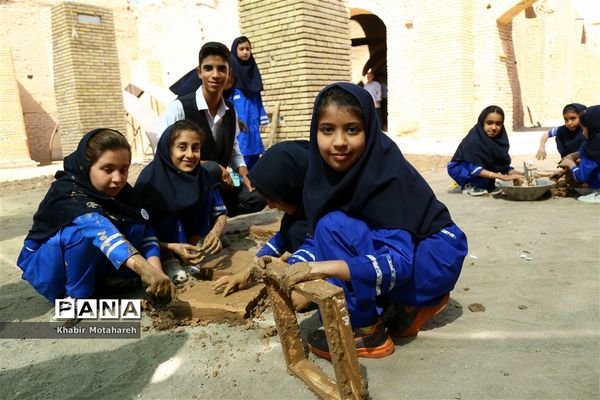 برگزاری جشنواره خشت و مهر در اردکان