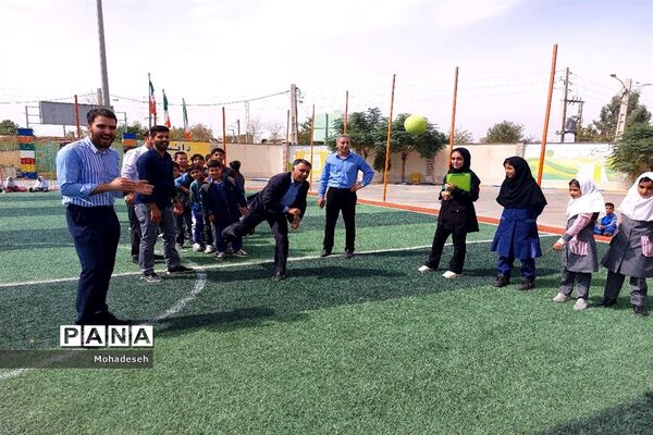 برگزاری بازی‌های بومی محلی در آموزشگاه شهدای دانایی جوادآباد