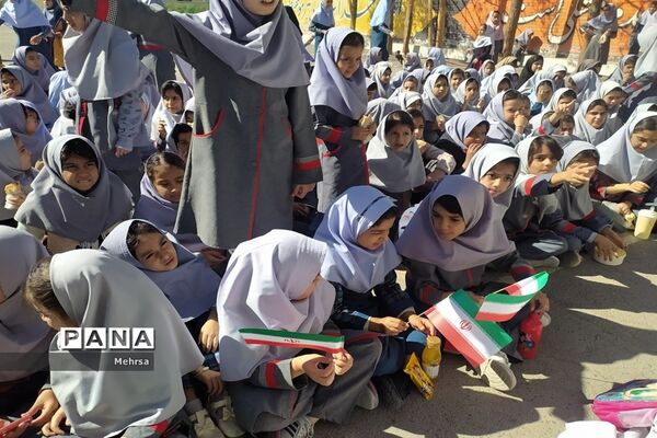 مراسم جشن عاطفه‌ها در دبستان دخترانه فضیلت