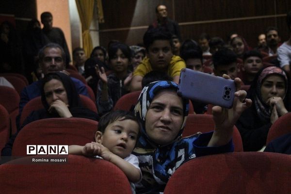 جشن میلاد حضرت محمد (ص) و امام صادق(ع) برای دهه نودی‌ها