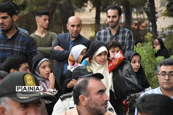 جشن بزرگ وحدت و چلچراغ آیه‌ها در پارک مرحوم دلیجانی کوهدشت