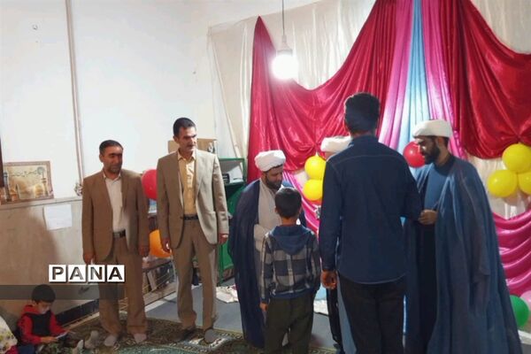 جشن هفته وحدت در مسجد صاحب‌الزمان (عج) محله حیدرخانی شهرکوهنانی‌