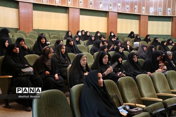 دوره آموزش تکمیلی «معلم راوی» در قم