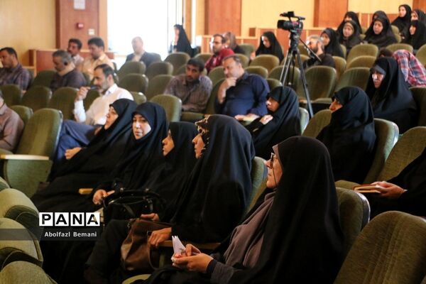 دوره آموزش تکمیلی «معلم راوی» در قم