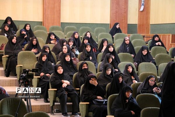 دوره آموزش تکمیلی «معلم راوی» در قم